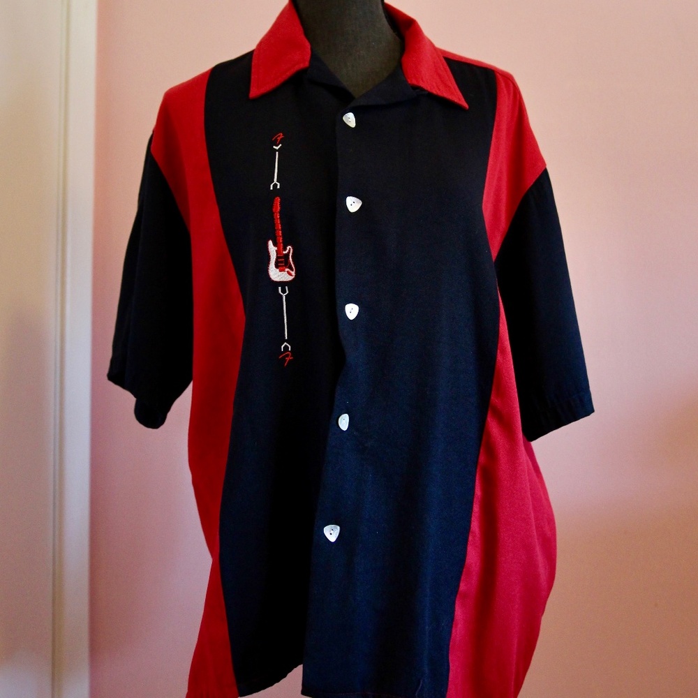 Men's Fender Guitar short sleeved shirt size XL